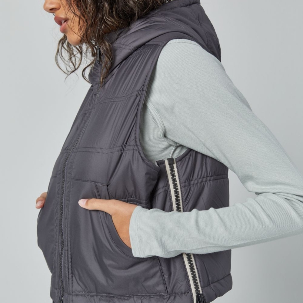 NWT Anthropologie ALP N ROCK Silver Gray Quilted Hooded Vest - Picture 9 of 9